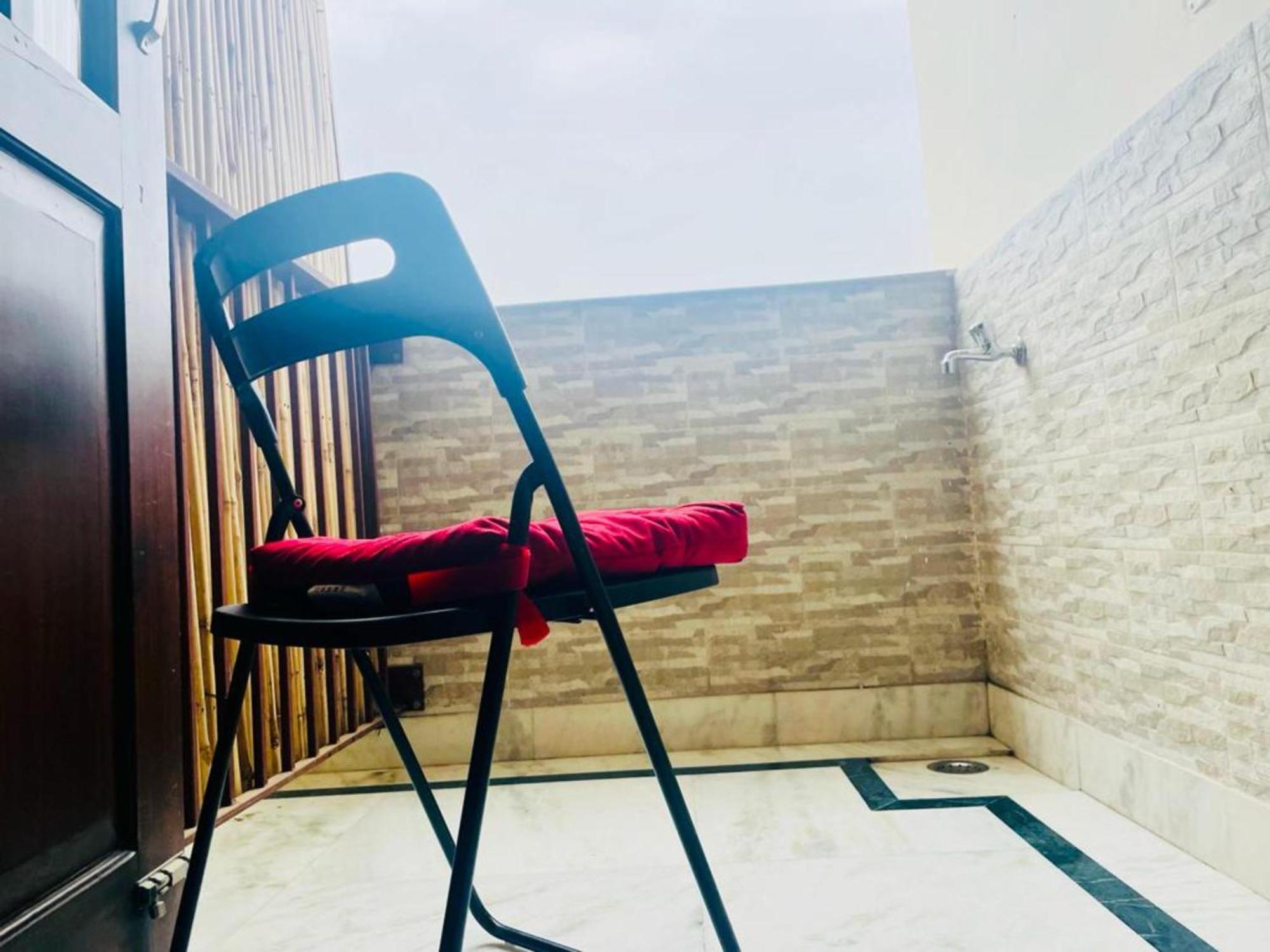 Bluo Studio5 Golf Course Road - Gym, Terrace Garden 古尔冈 外观 照片