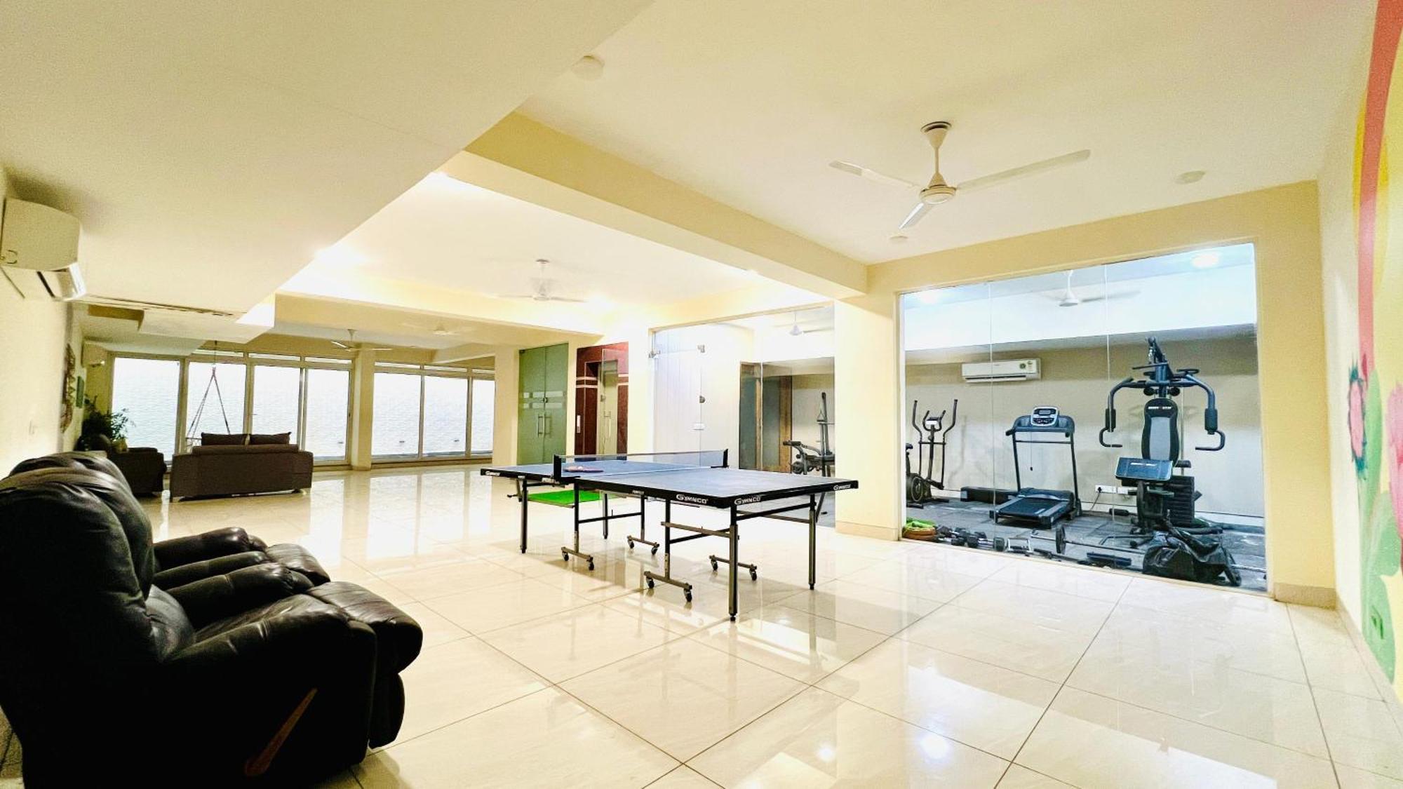 Bluo Studio5 Golf Course Road - Gym, Terrace Garden 古尔冈 外观 照片